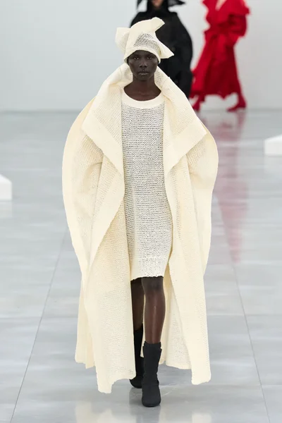Look 47